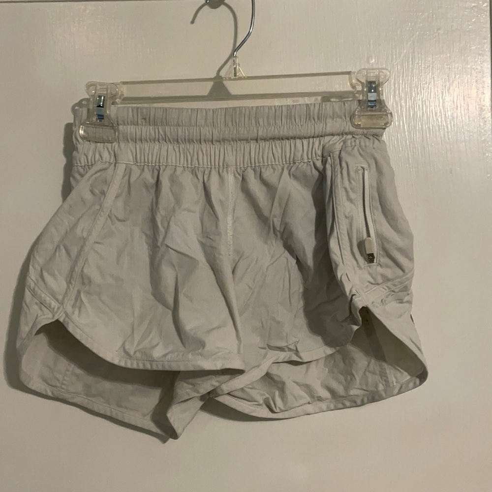 Lulu lemon hotty hot shorts